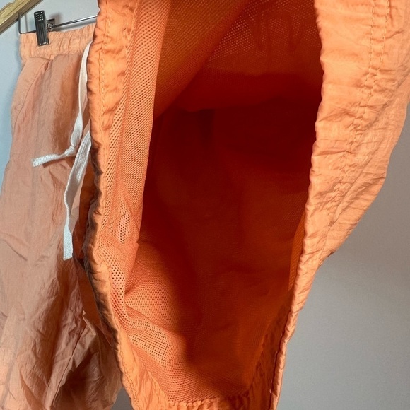 Nike Peach Swim Shorts Men’s Medium - Picture 3 of 5